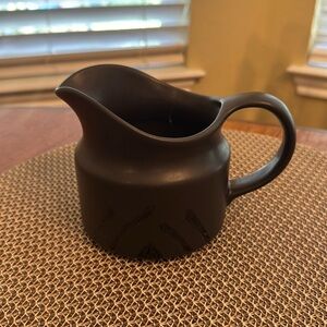 Pfaltzgraff Midnight Sun gravy boat charcoal and black